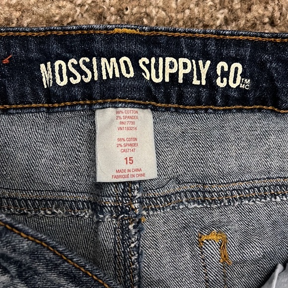 Rugged Jean shorts - Picture 4 of 6